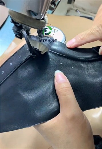 Lady shoe upper shape sewing and making #ladyshoes #leatherbootmaking #shoemaking #shoesewing #shoesewingmachine #shoemakingprocess