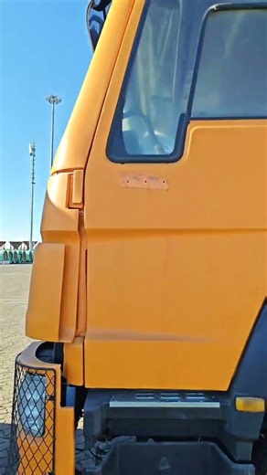 Dump Truck Startup and Engine Sound | Heavy Equipment Cold Start