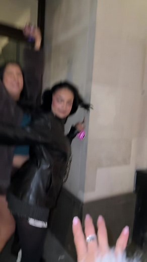 Explore the London Look: Fashion and Style Guide