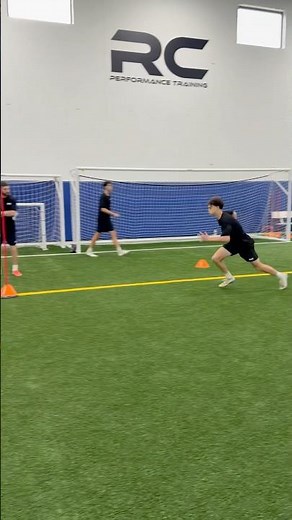 Working controlled deceleration, efficient repositioning, and rapid re-acceleration. #soccertraining
