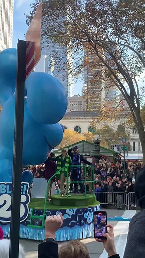 Blues Clues Stans Unite at the Macy's Thanksgiving Day Parade