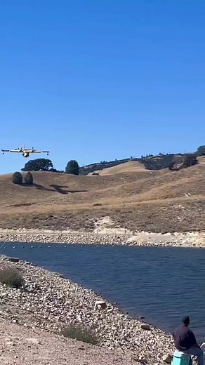Seaplane Landing on Water: C-GORX in Action