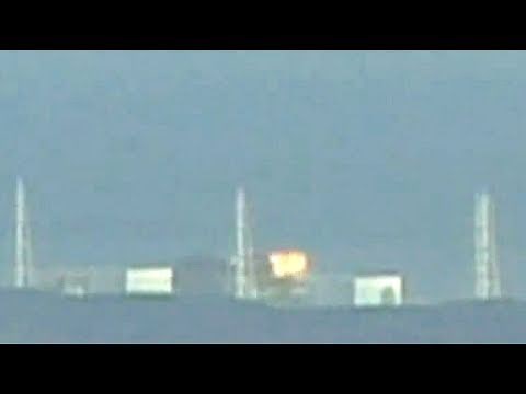 Fukushima reactor 3 explosion (HD March 14 2011 - Japanese nuclear plant blast)
