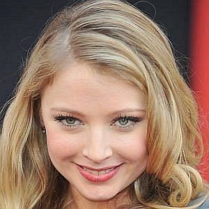 Elisabeth Harnois – Age, Bio, Personal Life, Family & Stats | CelebsAges