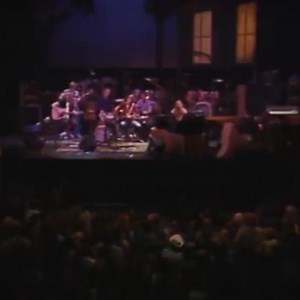 “Let there be songs to fill the air” Celebrating the Days Between with a 1980 rendition of one of Robert Hunter and Jerry Garcia’s most beloved songs, “Ripple.” 🌹 | Grateful Dead