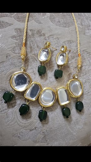 khadija Hasan | Handmade jewellery by KhadijaHasan ❤️ High quality kundan embellished with Green Jade 😍 Price 6500/- | Instagram