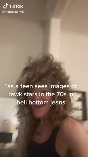 70s Style Camel Toe in High-Waisted Jeans