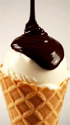 cone ice cream chocolate drop #satisfying #looping #icecream #shorts