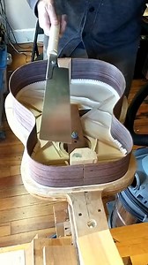 Installing the back linings. #guitar #acousticguitar #luthier #handmade | Jessica.violins