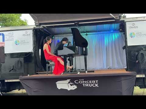 Four-handed "Rhapsody in Blue" highlights 2025 The Concert Truck Tour in Akron, Ohio