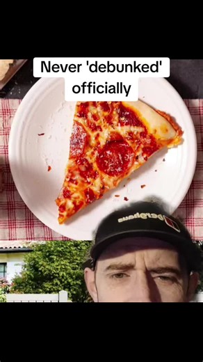 I think it's safe to say that at this point we can all agree that it is definitely not a normal behaviour to display, especially if we're trying to pass it off as comedy? #gate #tweet #pizza #celebrity #fyp