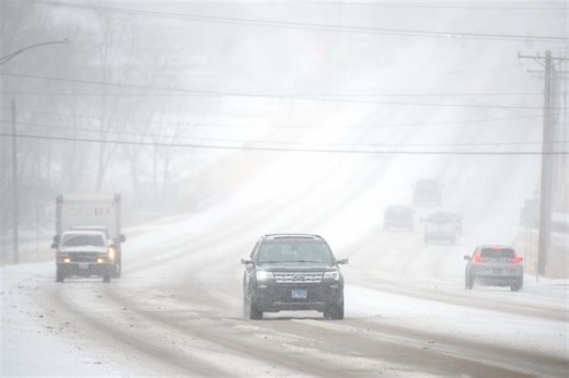 Arctic air, more snow moving to Peoria area. Here's what to expect