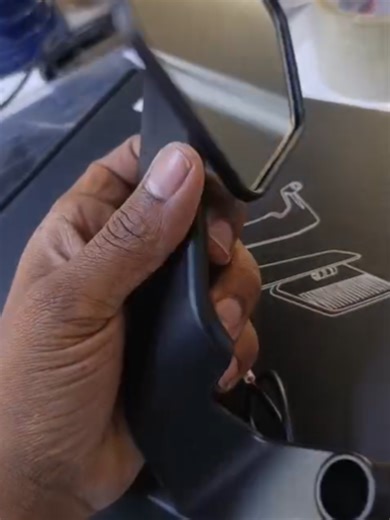 Side Mirror with Indicator for Enhanced Safety