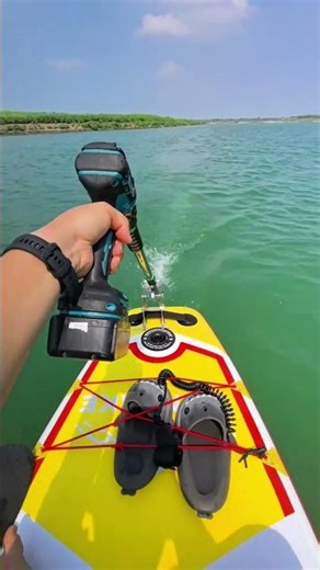 UNBELIEVABLE! Turning My Cordless Drill Into A Boat Motor 😲