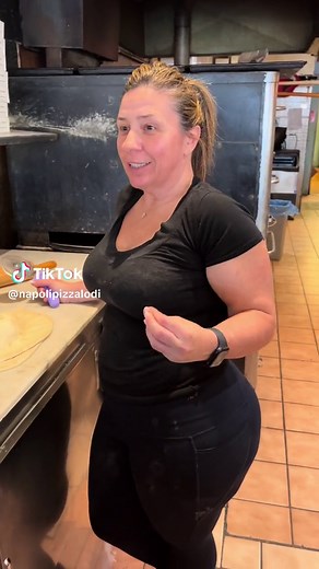 Guess who’s back?? Back again??? 👀👀 | guess whos back again