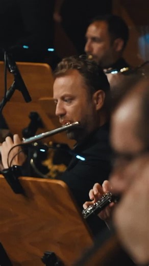 “Time” Live from Radio Hall. Where classical meets cinematic. Starting today, on Youtube. Classical music isn’t something of the past — it’s eternal. It never fades — it transforms. It’s TIMEless — carrying the weight of centuries, yet still feeling alive today. It’s TIME to bring it back. That’s what I wanted through the Cinestezia Symphonic concert. 💫❤️💫 #leyah #cinesteziasymphonic #crossover #cinematicpop #classical #concert #time | Leyah