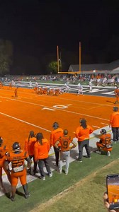 Paris High School in Kentucky debuted an orange field 🔥 (🎥 ZGeogheganKSR/X) | CBS Sports