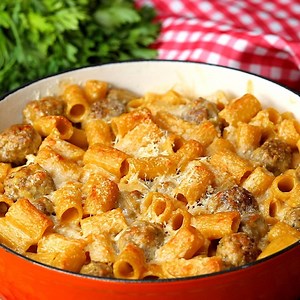 1.9M views · 26K reactions | Cheesy Swedish Meatball Pasta Bake | Twisted | Facebook