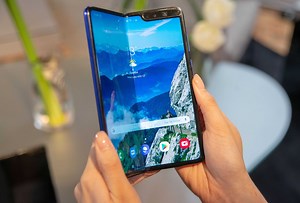 Samsung’s $2,000 Galaxy Fold Phones Break for Reviewers