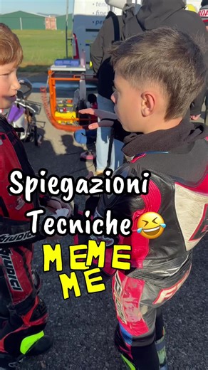 Spiegazioni Tecniche tra Piloti 🤣✊🏻 #ohvale #TikTokMotori #fill_65 #sportAzzurro #passionemoto