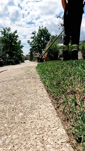 Quick grass edge! beautiful day #trimme... #grasstok #lawncare #lawntok | Landscaping daily