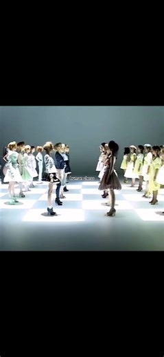 Alexander McQueen ss 2005♟️#alexandermcqueen #fyppppppppppppppppppppppppppppppppppppppppp #mmaadolcegabbana #viral #fashion