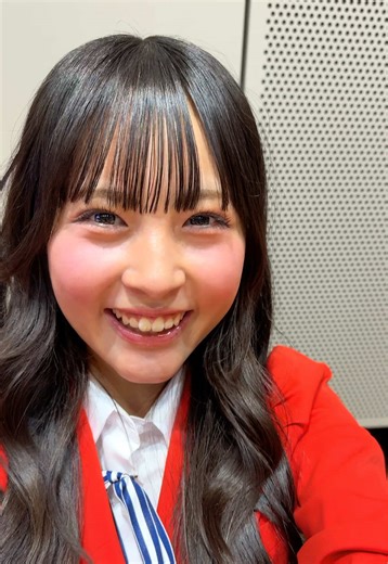 iPhone16Pro の外カメで撮って貰いました🌊🩵🐈‍⬛ 南海ちゃんは「いつも、かわいいよ🫶🥰」 #LinQ #有村南海 #LinQ普及活動 @LinQオフィシャル @有村南海🌊 #2000の輪番外編