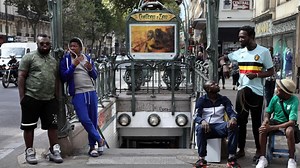 « La Vie de château » : plongée décoiffante chez les coiffeurs afros ***