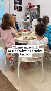 103K views · 32 reactions | Biz yedik azalttık, Allah arttırsın Sofrayı da kim kurduysa o kaldırsın  Biz küçükken böyle söylerdik 邏拾 90’li yıllarda doğanların gözü yaşlı 梁 Neyse ki 80li yıllarda doğmuşum ‍↔️ | Fatma Sibel Ezdi | Facebook