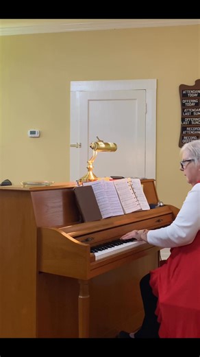 5.8K views · 233 reactions | ‘The Beautiful Garden of Prayer’ with Nadine Allen on piano | Hopewell Church | Facebook