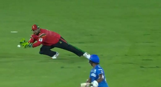 [Watch] Azam Khan takes a blinder to send back Johnson Charles in CPL 2024 clash