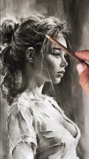 The process of drawing a female portrait #pencildrawing #sketch #drawingprocess #workingartist