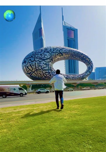 😱Earth rotation 360 views #🕺🏿abdul🕺🏿 #oldman9x9 #dubai #CreativeShots #360
