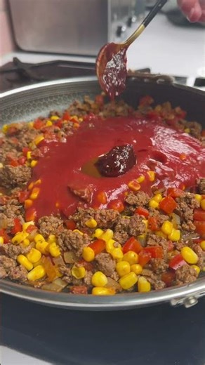 One Pan Chipotle Beef Enchiladas 🌶️