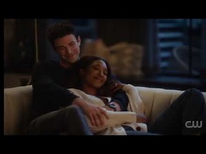 The Flash 8x20 Finale Ending Barry and Iris on couch / Negative speedforce chose New Avatar