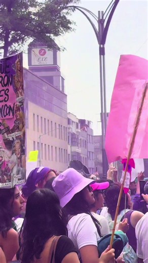 Videos de Dan Barrárez (@danbarrarez) con “Azul Mineral - Lau Crespa”