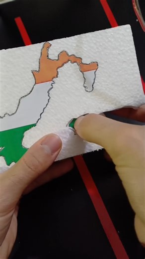 Did you know that 99% of maps of Italy look like this?#italy