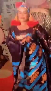 Elegance in Motion: Watch as This African Bride Dazzles with a Traditional Dance at Her Wedding Cele