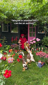 If a 40 immigrant software developer can have a plot twist like this, then maybe you can too 🧡 I’m not saying it’s easy, but isn’t it worth a try? Also some days I wake up and remember all the exciting things I did last year … can’t believe I did a little UK tour and went to Istanbul and Bursa 🧡So grateful. #bookstagram #cottagecoreaesthetic #gardenlibrary #yourdreamhomeawaits | Ova Ceren