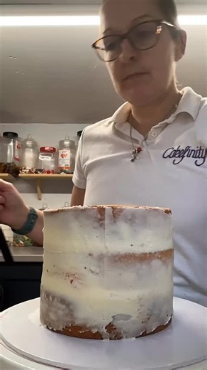 A beautiful cake for the beautiful Savannah. #glutenfree #kpop #fup #fyp #cake | Cakefinity