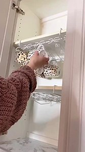 Coffee mug organizing something I’ll be implementing in my home. When you have so many you begin to stack them and that’s just not cute. So let’s tidy up our mug cabinet together. Can I just say those mugs are yes “bad ass” girl. I have no right to the music credit @blissfulhomedecor. #hacksandtips #hackdecor #homedecor #homedesign #homedecoration #home #craftsofinstagram #decorating #decorideasforyourhome #decorideashome #interiordesigner #interiors #interiordecor #interiorstyle #interiorstylin