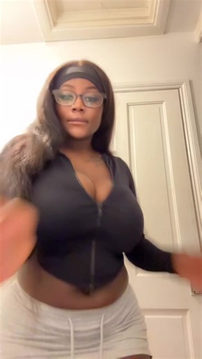 Aisha (@aisha_k075)’s videos with original sound - Aisha