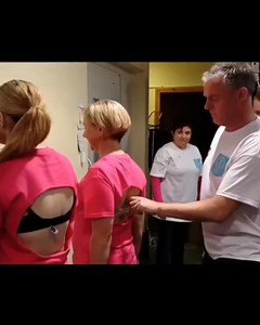Men Beings Happy on Instagram: "This man holds one of the most unusual world records ever set. He managed to remove 91 bras in just 60 seconds—a feat of pure speed and precision. Each bra had to be unclasped using only one hand, no mistakes allowed. It’s not just funny—it’s a display of hand coordination and focus at an insane level. The record was set under official supervision, fully verified and timed. He trained for months to perfect every move down to milliseconds. It’s bizarre, yet oddly f