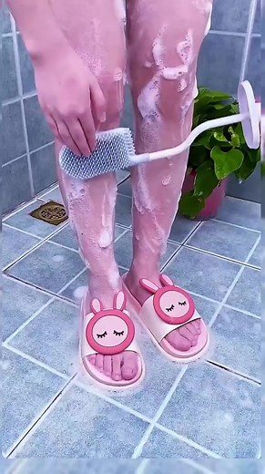 This body scrubber is life-saving 😍 Get here: http://bit.ly/MultifunctionalScrubber Search SCRUBBER on TEENFASHIONSTORE.COM to get this product ❤️ #bathscrubber #petscrubber #scrubber #bodyscrubber #bodybrush #bodysponge | My-wardrobe ∞