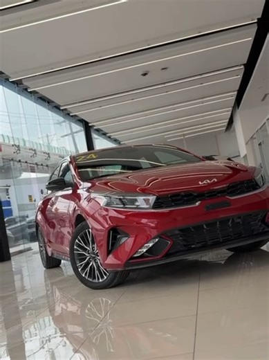 🚗✨ ¡Que no te lo ganen! ✨🚗 El Kia Forte GT‑Line 2024 con diseño deportivo y toda la tecnología que buscas 😎🔥 💥 En tan solo $420,000 💥 Disponible en Seminuevos Chevrolet Universidad ¡Ven por el tuyo antes de que se vaya! 🔑🚗 #KiaForte #ForteGTLine #SeminuevosChevrolet #ChevroletUniversidad #AutosSeminuevos 🚗💨