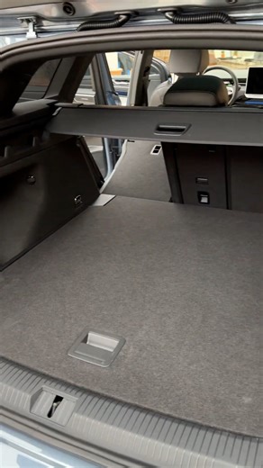 Quelle est la modularité du coffre du VW ID7 Tourer ?