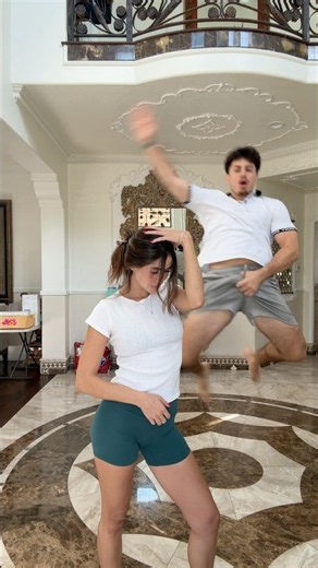 Keemokazi accidentally sends his girlfriend flying 😂