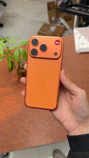 The moment Apple users started using iPhone 17 Pro Max Leica cameras! It was a success.