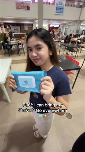 Make cleaning easier with Shake N Go! 💙🥳 #ShakeNGo #Cleantok #lifehacks
