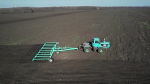 Ukraine grain storage shortage adds to farmers' woes